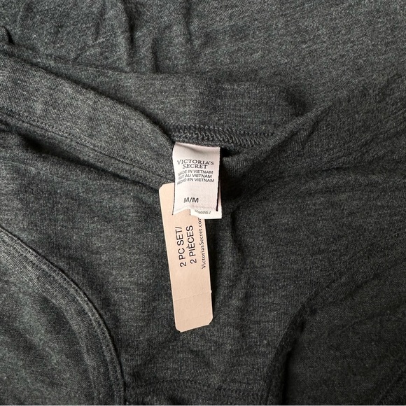 NWT Victoria’s Secret Gray Sleep/Lounge Set - Picture 5 of 9